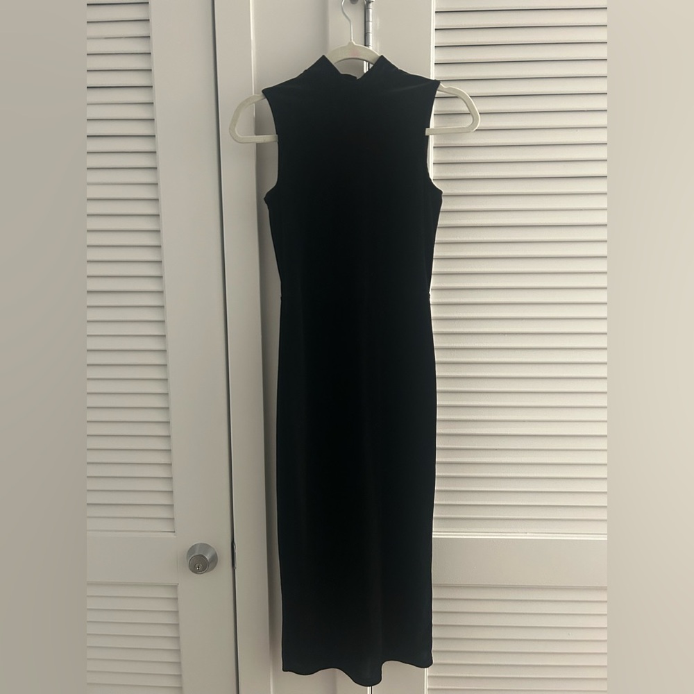 Elegant Midi Black Dress - Size M